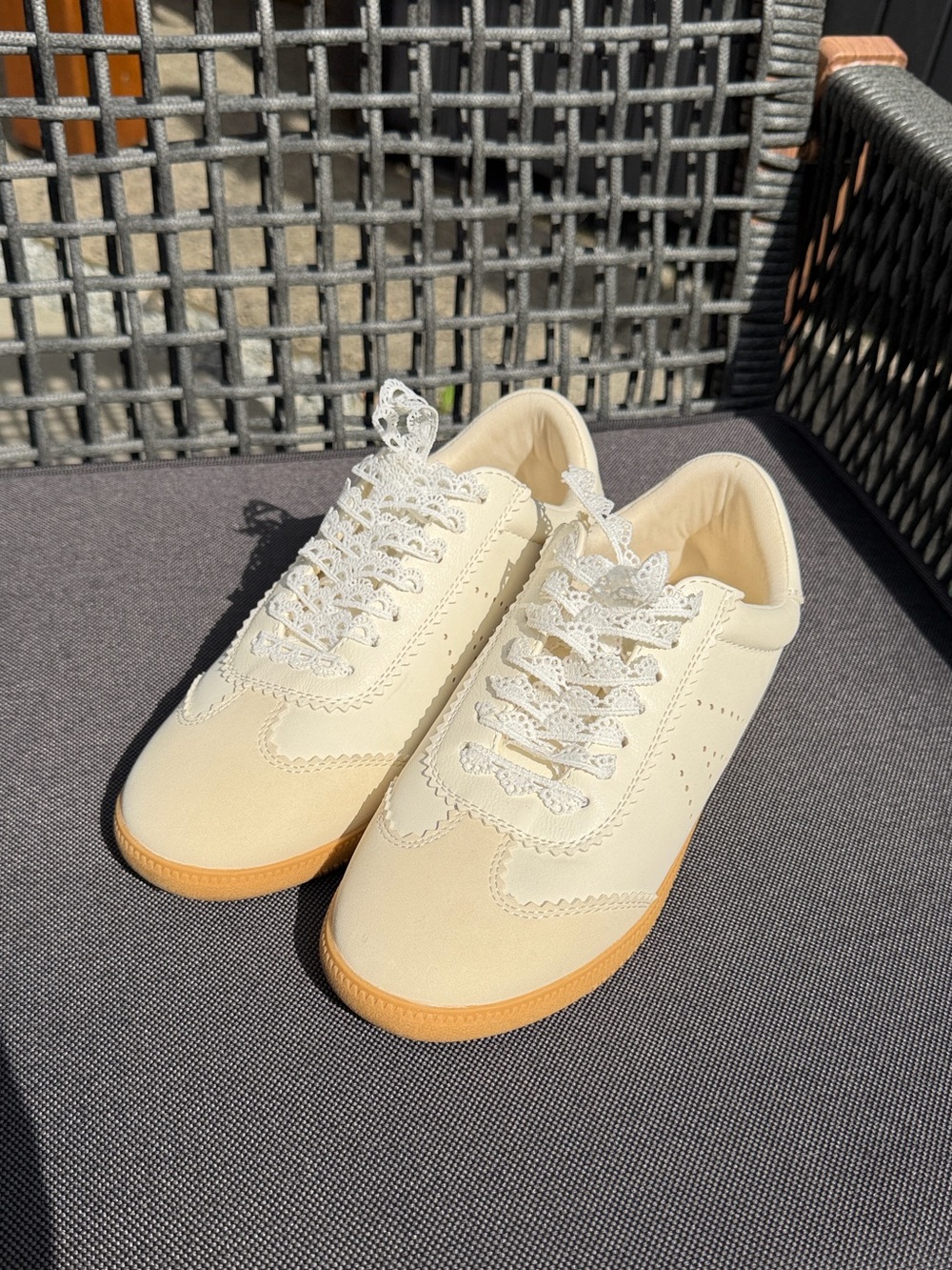 MIA Cream White Suede Leather Lace Scallop Gum Sole Sneakers - Picture 5 of 10